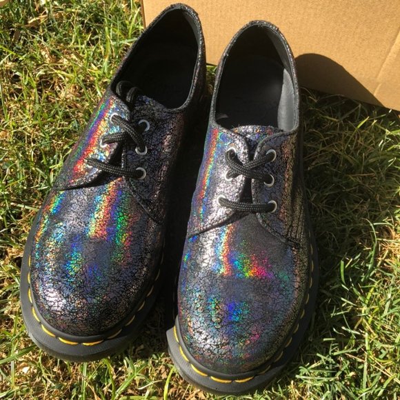 Dr. Martens Shoes - Dr. Martens Gunmetal iridescent crackle, W6